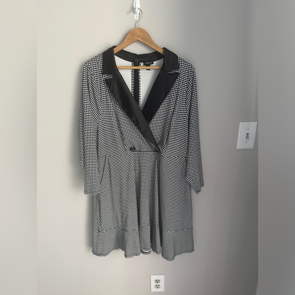 Torrid Mini Stretch Satin Tuxedo Dress black and white size 16 - Picture 5 of 9
